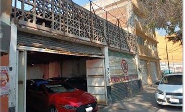 Magnífico terreno frente a parque y con uso de suelo para 7 niveles