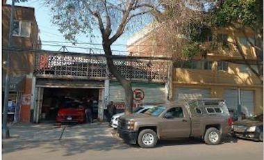 Magnífico terreno frente a parque y con uso de suelo para 7 niveles