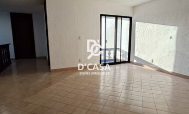 Excelente casa en renta en Jardines