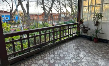 VENTA HERMOSA CASONA CONSTRUCCION  FINES SIGLO XIX ESTILO INGLES CON GRANDES GALERIAS Y CORREDORES PROPIOS DE LA EPOCA