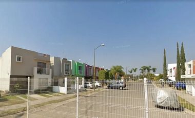 VENTA DE CASA GRANDE EN CAMPO DUQUE, FRACC CAMPO REAL, ZAPOPÁN, JALISCO