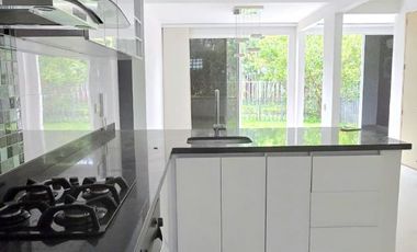 SE VENDE CASA EN EL CASTILLO, CONJUNTO CERRADO EN JAMUNDI