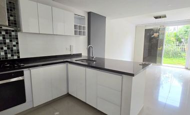 SE VENDE CASA EN EL CASTILLO, CONJUNTO CERRADO EN JAMUNDI