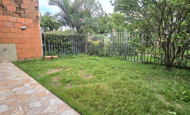 SE VENDE CASA EN EL CASTILLO, CONJUNTO CERRADO EN JAMUNDI