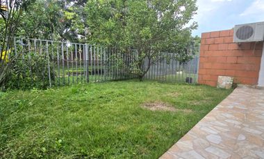 SE VENDE CASA EN EL CASTILLO, CONJUNTO CERRADO EN JAMUNDI