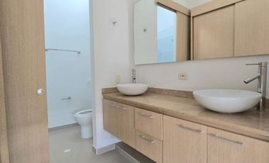 SE VENDE CASA EN EL CASTILLO, CONJUNTO CERRADO EN JAMUNDI