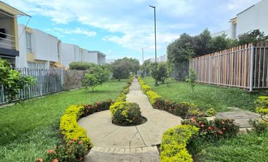 SE VENDE CASA EN EL CASTILLO, CONJUNTO CERRADO EN JAMUNDI