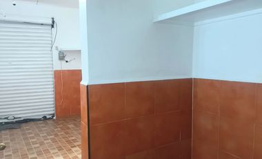 SE RENTA LOCAL COMERCIAL Ubicado a pie de calle | Zona con flujo peatonal