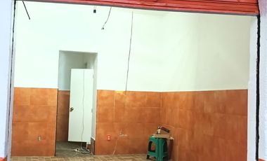 SE RENTA LOCAL COMERCIAL Ubicado a pie de calle | Zona con flujo peatonal