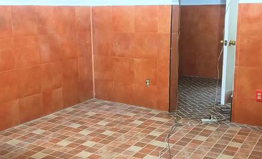 SE RENTA LOCAL COMERCIAL Ubicado a pie de calle | Zona con flujo peatonal