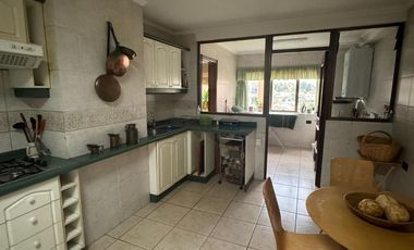 Excelente departamento con amplios espacios