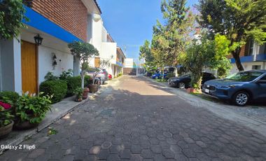Iluminada casa en condominio, lista para habitar atrás de Prepa 1