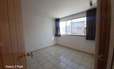 Iluminada casa en condominio, lista para habitar atrás de Prepa 1