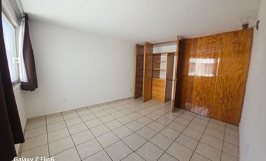 Iluminada casa en condominio, lista para habitar atrás de Prepa 1