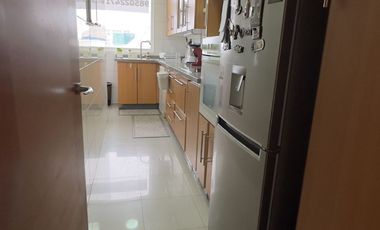 Excelente y espacioso Departamento a Pasos de Clínica, Colegio y Mall