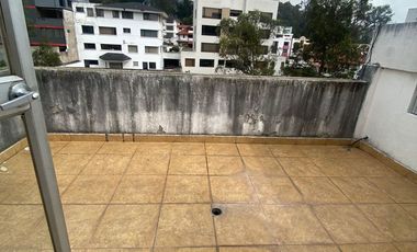 Casa en venta, sector Mena del Hierro - Quito