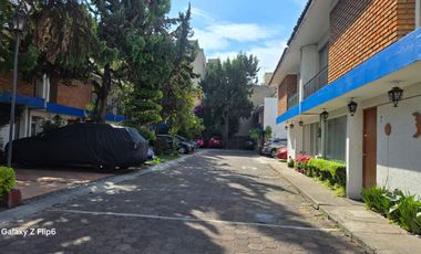 Iluminada casa con excelentes espacios lista para habitar atrás de Prepa 1