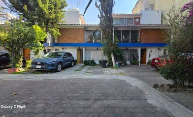 Iluminada casa con excelentes espacios lista para habitar atrás de Prepa 1