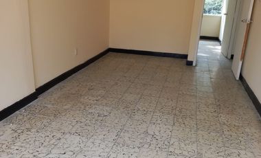 Vendo amplia casa con apartaestudio en Lagos I -AMB