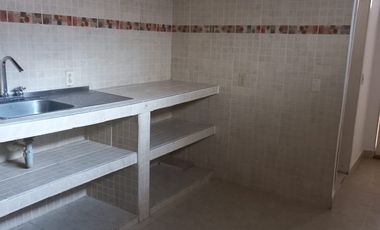 Vendo amplia casa con apartaestudio en Lagos I -AMB