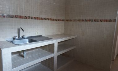 Vendo amplia casa con apartaestudio en Lagos I -AMB