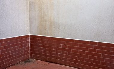 Vendo amplia casa con apartaestudio en Lagos I -AMB