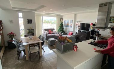 *Venta Exclusiva: Apartamento Dúplex Privado y Moderno en Chía, ¡Perfecto para Reuniones Sociales!*