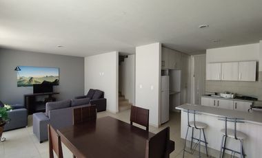 Casa en renta en Puerta Natura con muebles y servicios incluidos