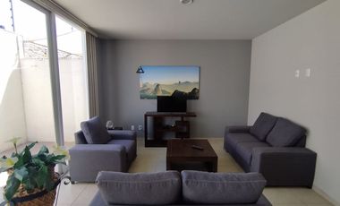 Casa en renta en Puerta Natura con muebles y servicios incluidos