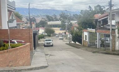 Departamento en venta por estrenar 108m2 sector Wayra Plaza Cuenca - Ec