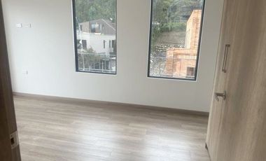 Departamento en venta por estrenar 108m2 sector Wayra Plaza Cuenca - Ec