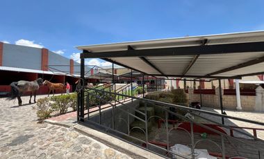 Cortijo en Venta – Ideal para Criadero y Eventos Sociales, totalmente equipado, salida Salamanca, frente a la zona de dulces