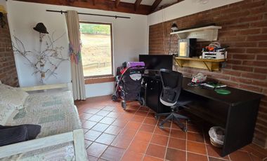 Calle Alegre, casa en condominio