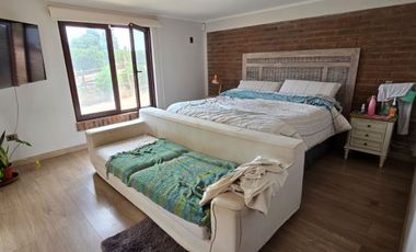 Calle Alegre, casa en condominio