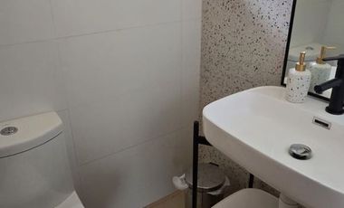 Calle Alegre, casa en condominio