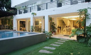 705 sqm 3-Storey Pre-Owned House and Lot with Pool in Merville