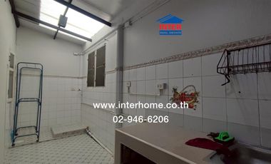 2-storey townhouse, 21 sq m., Nanthicha Village 3/8, Soi 5, Ban Kluai-Sai Noi Road, Kanchanaphisek Road, Sai Noi, Nonthaburi