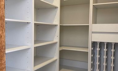 En VENTA... Hermosa Residencia ubicada en la Zona Dorada de Metepec.