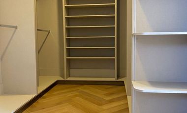 En VENTA... Hermosa Residencia ubicada en la Zona Dorada de Metepec.