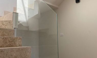 En VENTA... Hermosa Residencia ubicada en la Zona Dorada de Metepec.