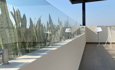 En VENTA... Hermosa Residencia ubicada en la Zona Dorada de Metepec.