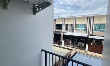 Townhouse for rent, Essen Pinklao-Phutthamonthon Sai 5, 3 bedrooms, 2 bathrooms, near Mahidol University, Salaya