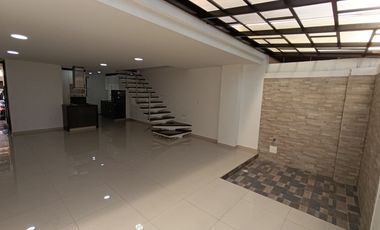 HERMOSA Y AMPLIA CASA EN CONJUNTO IBAGUÉ EN VENTA (CONSTRUCCIÓN MODERNA)