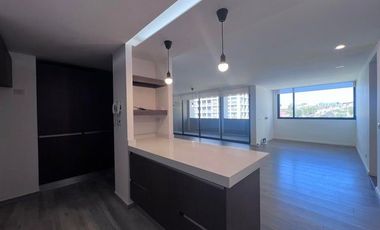 Santa Fe Juriquila. Departamento con área de TV y 3 recámaras - RENTA