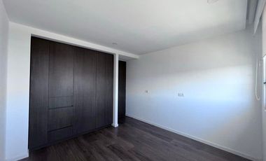 Santa Fe Juriquila. Departamento con área de TV y 3 recámaras - RENTA