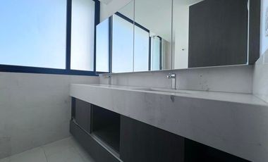 Santa Fe Juriquila. Departamento con área de TV y 3 recámaras - RENTA