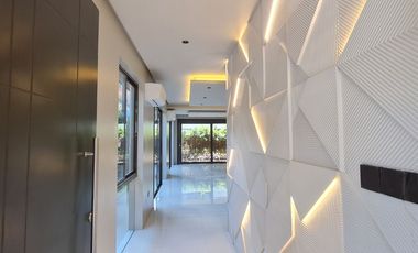 For Sale: Elegant 5BR Home in Tahanan Village.