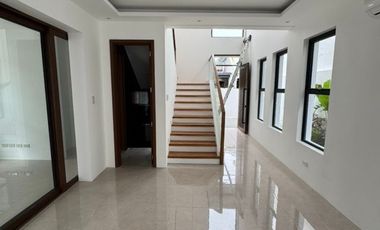 Brand New Modern House for Sale in BF Homes.