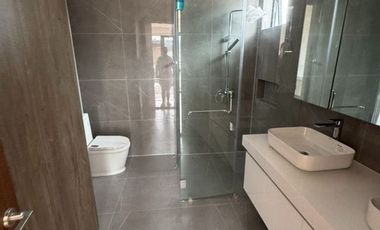 Brand New Modern House for Sale in BF Homes.