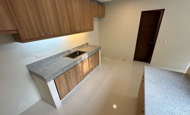 THREE (3) BEDROOM EXECUTIVE SINGLE ATTACHED IN VICTORIA PARK RESIDENCES for SALE